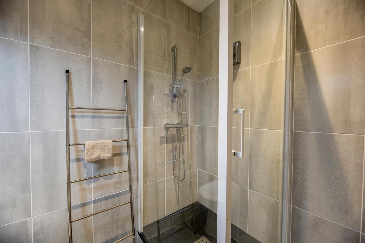 Quartier Du Chateau, Superbe Appartement Avec Parking Pau Eksteriør billede