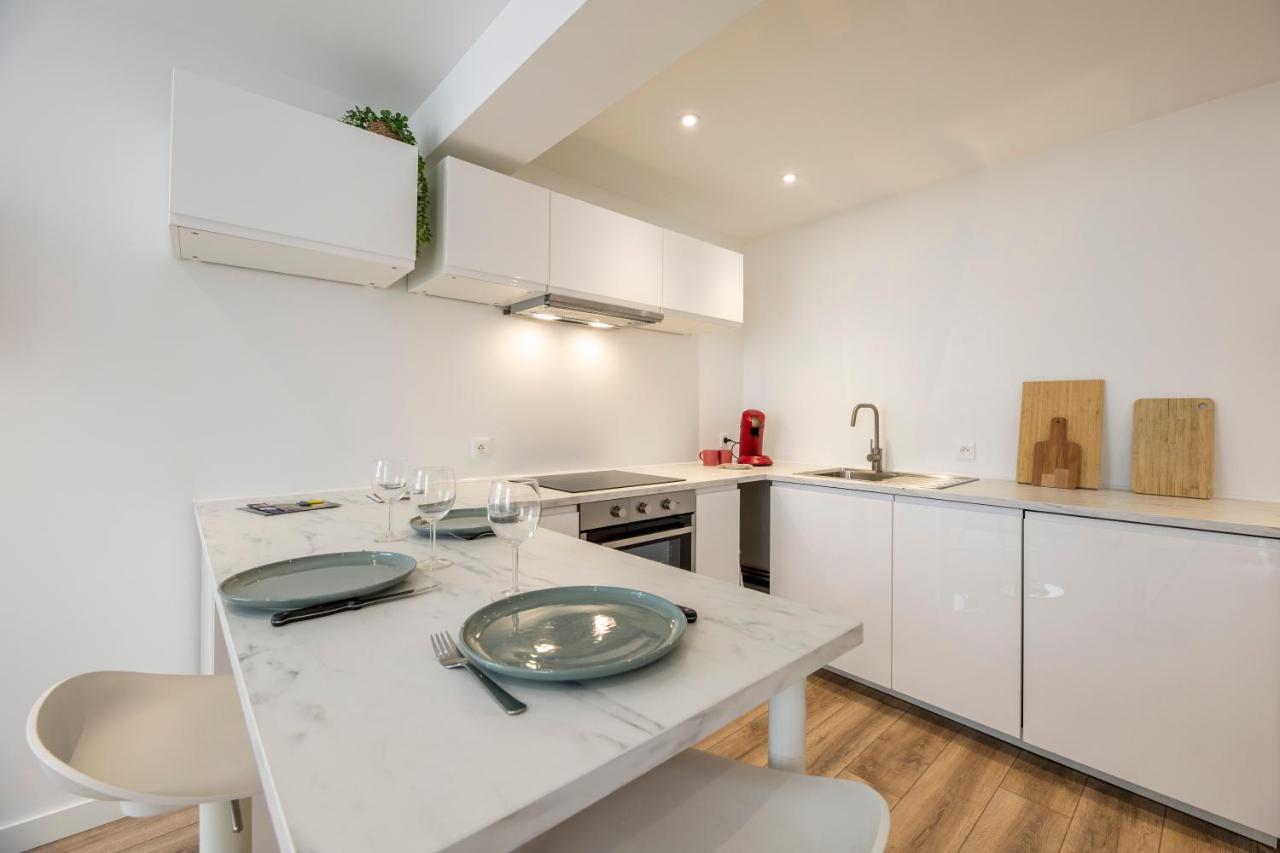 Quartier Du Chateau, Superbe Appartement Avec Parking Pau Eksteriør billede